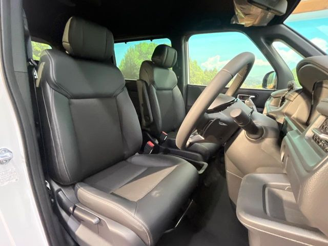 �y�n�[�t���U�[�V�[�g�z�������ƍ���S�n�𗼗������l�C�̃V�[�g���w�ʁE���ʂ̃t�@�u���b�N�f�ނ́A�ʋC���̗ǂ��⊊��ɂ����ɗD��Ă��܂��B�C���╞���ɍ��E���ꂸ���K�ɂ���肢�������܂��B