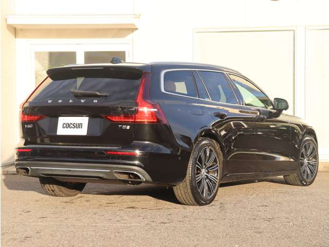 �G���W���I�C���̓t�����X��MOTUL(���`���[��)���g�p���Ă��܂��B�V���{���{�e���f���ɓK������قȂ�S�x�̃I�C�������p�ӂ��Ă��܂��B