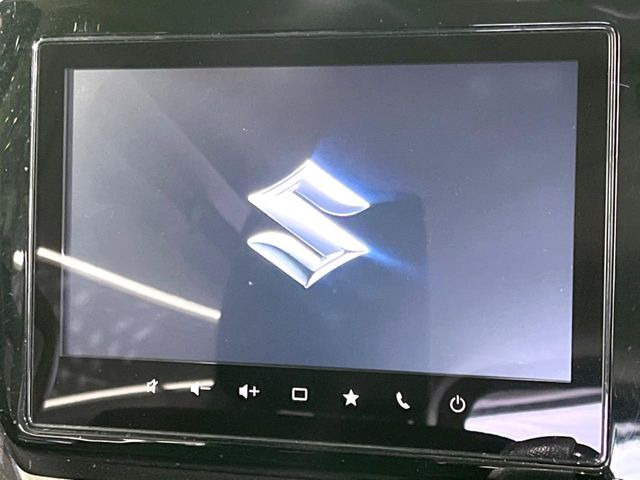 �y���[�J�[����9�^�i�r�z�C���e���A�ɗn�����ރX�^�C���b�V���ȁu��p�݌v�v���[�J�[�i�r�𑕔��􎋔F���⑀�쐫�ȂǊ�{���\�ɂ��D��A���㎿�ȃJ�[���C�t�����y���݂��������܂��B