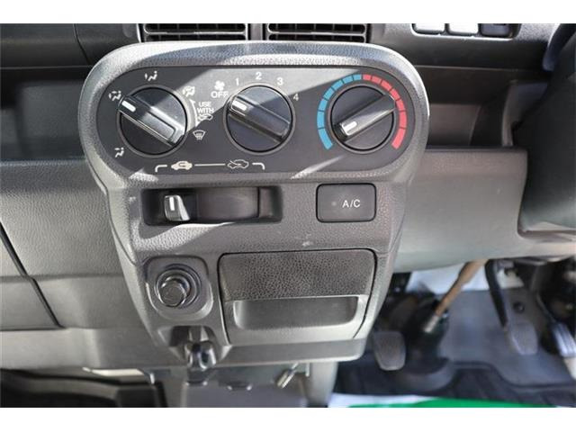 ���X�ւ̃��[�U�[���r���[���䗗�������B�n��25�N�̎��тɑ΂��A���q�l��蒸�������]���Ə��k�̎v���o���L�ڂ���Ă��܂��B�X�^�b�t�͌ւ�ɑz�����ӂ��A�e�ؒ��J�Ɏd�����������܂����Ƃ𐾂��܂�