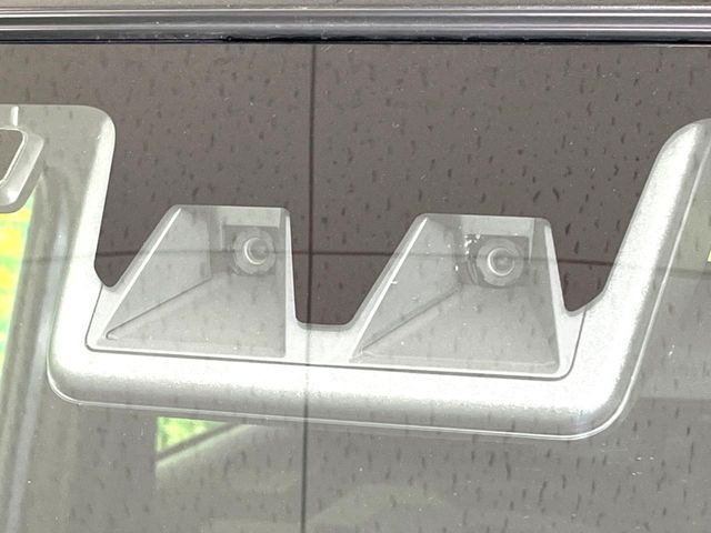 �y�X�}�[�g�A�V�X�g�z���s���ɑO���̎ԗ�����F�����A�Փ˂������Ȏ��͌x��ƃu���[�L�ŏՓˉ���Ɣ�Q�y�����A�V�X�g�B�����S�Ƀh���C�u�����y���݂��������܂��B