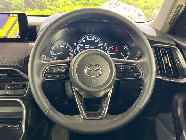 �y�����v�����X�e�A�����O�z�㎿�Ȋv���g�p���邱�ƂŁA��ɂ����������݂ƂĂ��^�]���₷���n���h���ł���