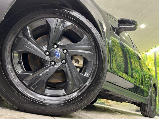 �y����17�C���`�A���~�z�C�[���z�O�ςɃ}�b�`���������A���~�z�C�[���𑕒����Ă���܂��B�e��ЊO�A���~�z�C�[����A�X�^�b�h���X�^�C�����戵�����Ă���܂��B���񂲑��k����������