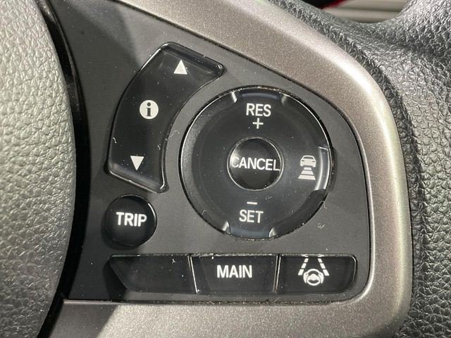 �y�A�_�v�e�B�u�N���[�Y�R���g���[���z�������H�ł̒��������s���y��!!�����ő��x��ۂN���[�Y�R���g���[�����A�Փˌy���V�X�e���ƘA�g���A�O���̎ԗ������m���ĎԊԂ�ۂ悤�ɑ��x���߂��Ă���܂�!!