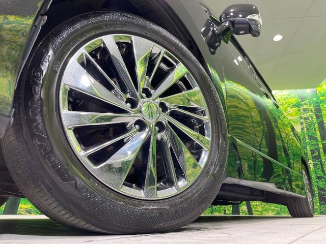 �y����18�C���`�A���~�z�C�[���z�O�ςɃ}�b�`���������A���~�z�C�[���𑕒����Ă���܂��B�e��ЊO�A���~�z�C�[����A�X�^�b�h���X�^�C�����戵�����Ă���܂��B���񂲑��k����������