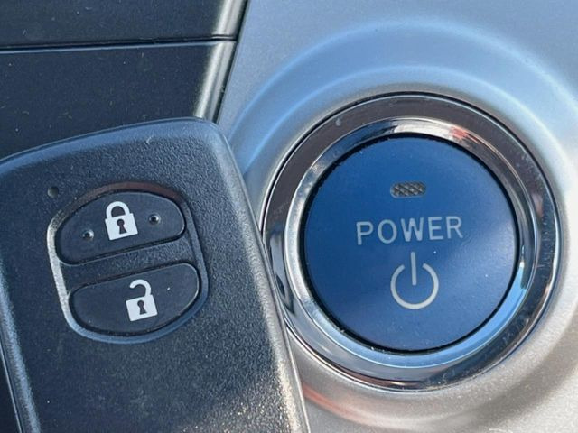 �y�X�}�[�g�L�[�z�J�o����|�P�b�g�ɓ��ꂽ�܂܂ł��h�A�̎{���E�������\�ȃX�}�[�g�L�[�𑕔��B�G���W���̃I���E�I�t�����J�M�����o���K�v����������Ƃ��Ă��֗��ł���