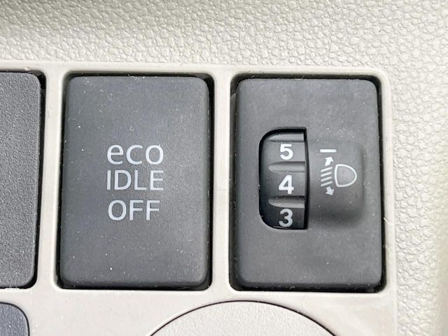 �y�A�C�h�����O�X�g�b�v�z�ԐM����a�؂Œ�Ԃ����ۂɃG���W�����~���A���ʂȔR���̏����}���܂��B�R��������ی�ɂȂ���@�\��G���W���̓u���[�L�𗣂��΍Ďn�����܂��B