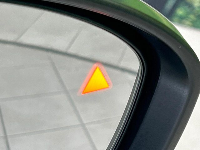 �y������p���m�z���s���A�h�A�~���[�̎��p�ɂȂ�₷���ӏ��Ɍ㑱�Ԃ��ڋ߂���ƃT�C�h�~���[�t�߂Ɍx����\���A�h���C�o�[�ɒ��ӊ��N�����Ă���܂��B