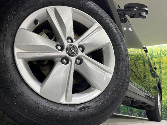 �y����18�C���`�A���~�z�C�[���z�O�ςɃ}�b�`���������A���~�z�C�[���𑕒����Ă���܂��B�e��ЊO�A���~�z�C�[����A�X�^�b�h���X�^�C�����戵�����Ă���܂��B���񂲑��k����������