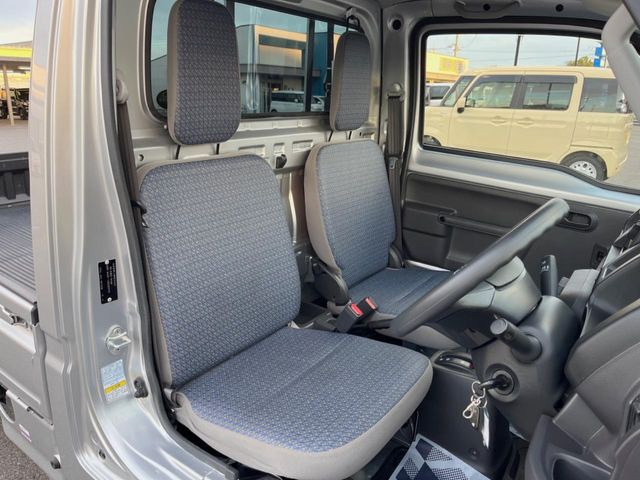 �^�]�ȃV�[�g���͎g�p�������Ȃ��A�ǍD�ȏ�ԂƂȂ��Ă��܂��B���J�Ɏg���Ă������Ƃ��悭�킩��܂��ˁB