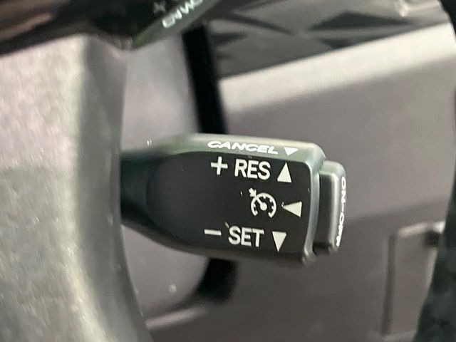 �y�N���[�Y�R���g���[���z�������H�����N���N���s�B�A�N�Z���𗣂��Ă���葬�x�ő��s���ł��A�������^�]���̕��S���y��!�����E�������ȒP�ȃX�C�b�`����Œ����ł��܂��B