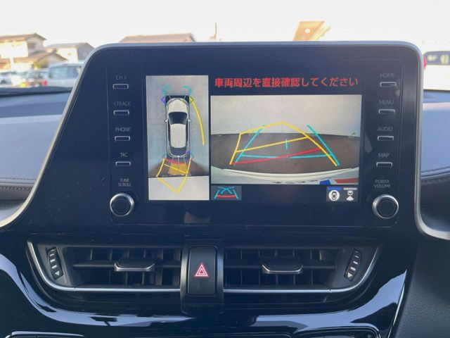 �y�p�m���~�b�N�r���[���j�^�[�z��p�̃J�����ɂ��A�ォ�猩���낵���悤�Ȏ��_��360�x�N���}�̎��͂��m�F���邱�Ƃ��ł��܂������p�������m�F���₷���A�����ꏊ�ł̐؂�Ԃ��⒓�Ԃ��X���[�Y�ɍs���܂��B