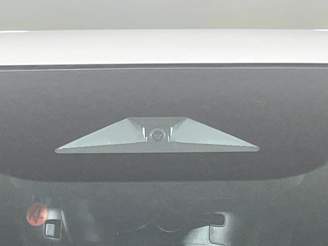 �y�z���_�Z���V���O�z���s���ɑO���̎ԗ�����F�����A�Փ˂������Ȏ��͌x��ƃu���[�L�ŏՓˉ���Ɣ�Q�y�����A�V�X�g�B�����S�Ƀh���C�u�����y���݂��������܂��B