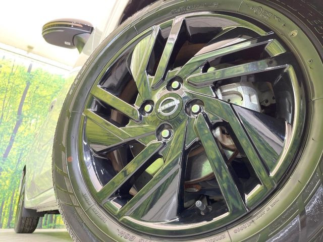 �y����16�C���`�A���~�z�C�[���z�O�ςɃ}�b�`���������A���~�z�C�[���𑕒����Ă���܂��B�e��ЊO�A���~�z�C�[����A�X�^�b�h���X�^�C�����戵�����Ă���܂��B���񂲑��k����������