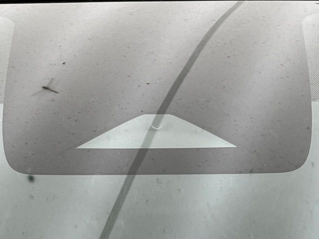 �y�C���e���W�F���g�G�}�[�W�F���V�[�u���[�L�z�t�����g�J�����őO���̎ԗ�����s�҂����m�B�Փ˂������Ȏ��͏Փ˔�Q�y���u���[�L���쓮�A�Փˉ�����T�|�[�g�B�����S�Ƀh���C�u�����y���݂��������܂��B