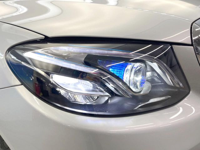 ��LED�w�b�h���C�g:��ԑ��s�����ǍD�Ȏ��E���m�ۂ����S���ĉ^�]�ł��鍂�P�xLED�w�b�h���C�g�𑕔�!�_�����x�������A����d�͂��}�����Ă��܂��B