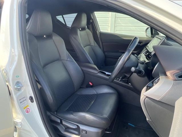 �y�n�[�t���U�[�V�[�g�z�������ƍ���S�n�𗼗������l�C�̃V�[�g���w�ʁE���ʂ̃t�@�u���b�N�f�ނ́A�ʋC���̗ǂ��⊊��ɂ����ɗD��Ă��܂��B�C���╞���ɍ��E���ꂸ���K�ɂ���肢�������܂��B