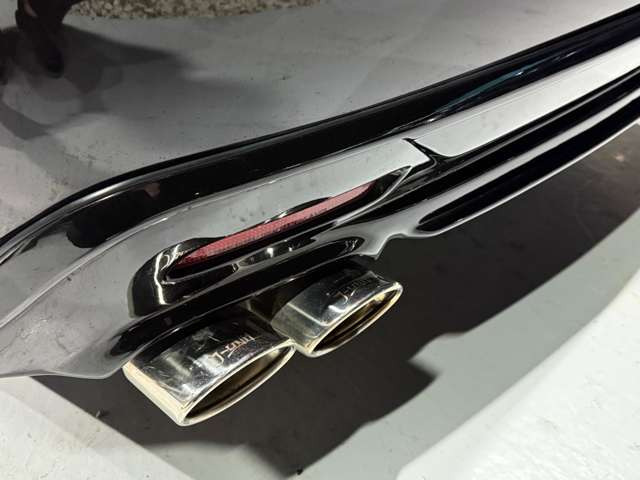 J-UNIT�}�t���[����!