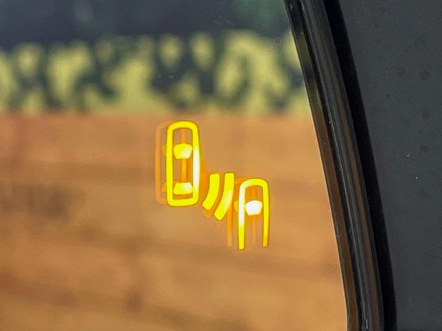 �y�u���C���h�X�|�b�g���j�^�[�z���s���A�h�A�~���[�̎��p�ɂȂ�₷���ӏ��Ɍ㑱�Ԃ��ڋ߂���ƃT�C�h�~���[�̃����Y�Ɍx����\��!�h���C�o�[�ɒ��ӊ��N�����Ă���܂��B