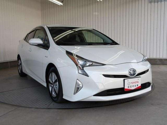 プリウス1.8 S セーフティ プラス