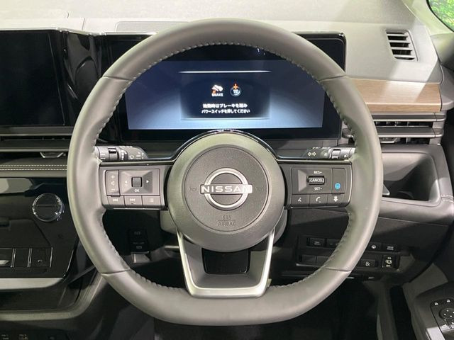 �y�����v�����X�e�A�����O�z�㎿�Ȋv���g�p���邱�ƂŁA��ɂ����������݂ƂĂ��^�]���₷���n���h���ł���