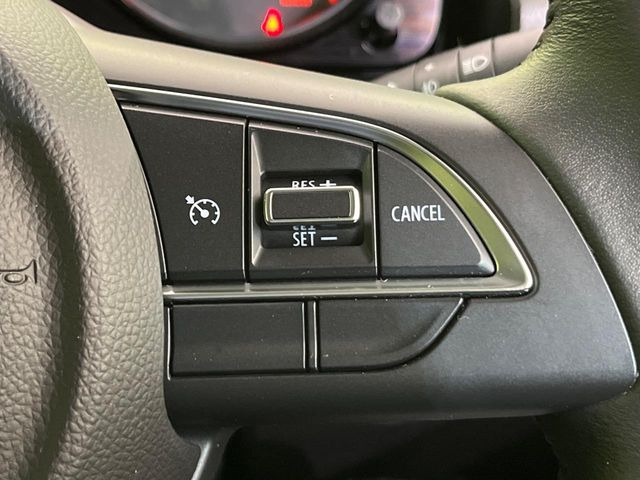 �y�N���[�Y�R���g���[���z�������H�����N���N���s�B�A�N�Z���𗣂��Ă���葬�x�ő��s���ł��A�������^�]���̕��S���y��!�����E�������ȒP�ȃX�C�b�`����Œ����ł��܂��B