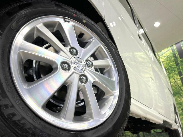 �y����14�C���`�A���~�z�C�[���z�O�ςɃ}�b�`���������A���~�z�C�[���𑕒����Ă���܂��B�e��ЊO�A���~�z�C�[����A�X�^�b�h���X�^�C�����戵�����Ă���܂��B���񂲑��k����������