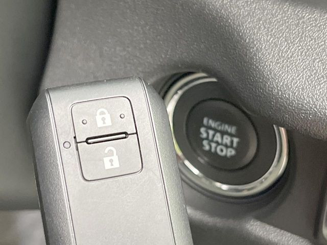 �y�L�[���X�X�^�[�g�V�X�e���z�J�o����|�P�b�g�ɓ��ꂽ�܂܂ł��h�A�̎{���E�������\�ȃX�}�[�g�L�[�𑕔��B�G���W���̃I���E�I�t�����J�M�����o���K�v����������Ƃ��Ă��֗��ł���