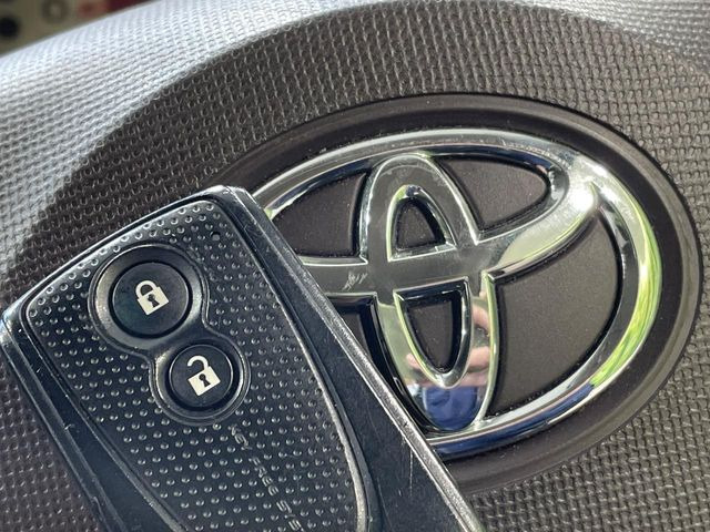 �y�X�}�[�g�L�[�z�J�o����|�P�b�g�ɓ��ꂽ�܂܂ł��h�A�̎{���E�������\�ȃX�}�[�g�L�[�𑕔��B�G���W���̃I���E�I�t�����J�M�����o���K�v����������Ƃ��Ă��֗��ł���