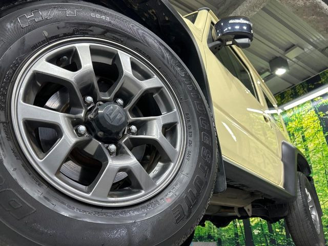 �y����16�C���`�A���~�z�C�[���z�O�ςɃ}�b�`���������A���~�z�C�[���𑕒����Ă���܂��B�e��ЊO�A���~�z�C�[����A�X�^�b�h���X�^�C�����戵�����Ă���܂��B���񂲑��k����������