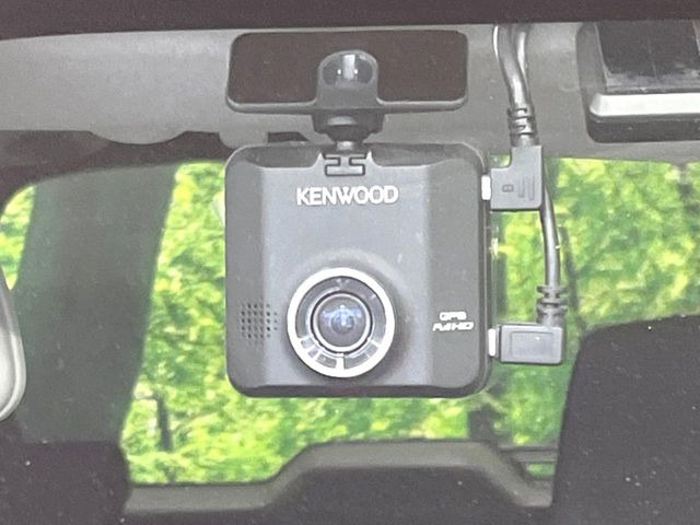 �y�h���C�u���R�[�_�[�z���S�E���S�ȃJ�[���C�t�ɕK�{�̃h���C�u���R�[�_�[�𑕔�!���s���͂������A������^�]�⎖�̂ɑ��������ۂ̏󋵂��f���ŋL�^���A����̃��X�N�ɔ����܂��B