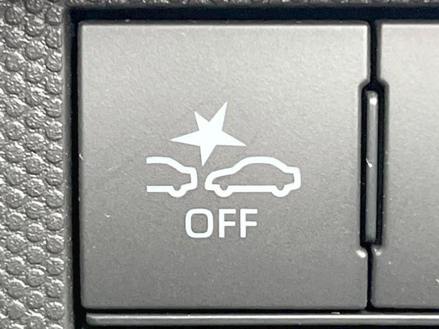 �y�X�}�[�g�A�V�X�g�z���s���ɑO���̎ԗ�����F�����A�Փ˂������Ȏ��͌x��ƃu���[�L�ŏՓˉ���Ɣ�Q�y�����A�V�X�g�B�����S�Ƀh���C�u�����y���݂��������܂��B