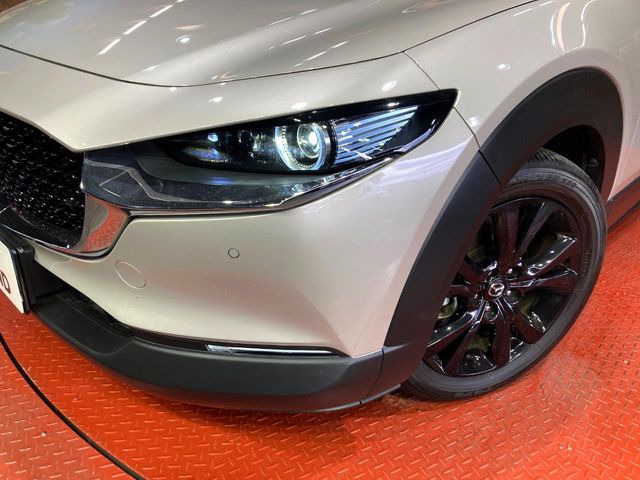 �yLED�w�b�h���C�g�z���V����ԑ��s�����ǍD�Ȏ��E���m�ۂ����S���ĉ^�]�ł��鍂�P�xLED�w�b�h���C�g�𑕔�!�_�����x�������A����d�͂��}�����Ă��܂��B