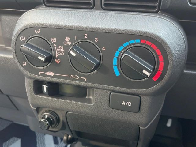 �����~�������Ă��S�Ȃɉ��K�ȋ󒲂�͂��Ă����A�_�C�������G�A�R���𑕔���