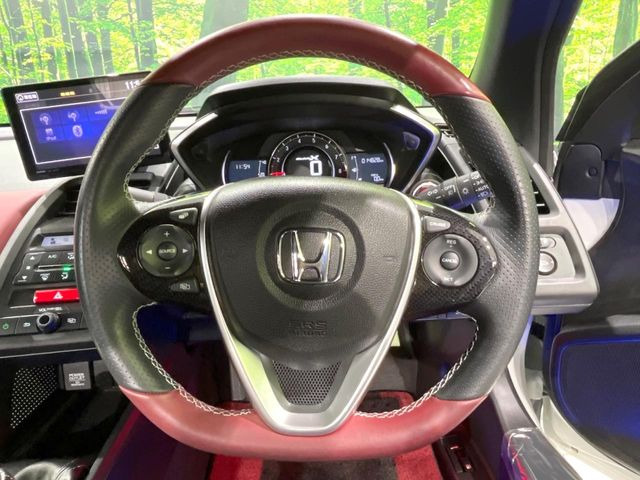 �y�����v�����X�e�A�����O�z�㎿�Ȋv���g�p���邱�ƂŁA��ɂ����������݂ƂĂ��^�]���₷���n���h���ł���