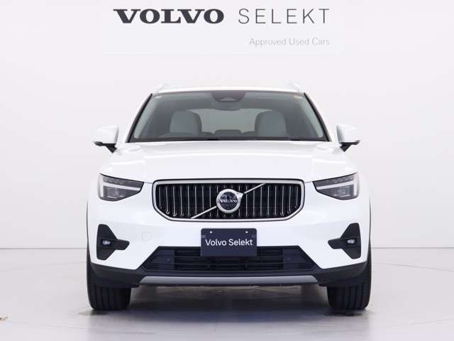 XC40ウルトラ B4 AWD 4WD