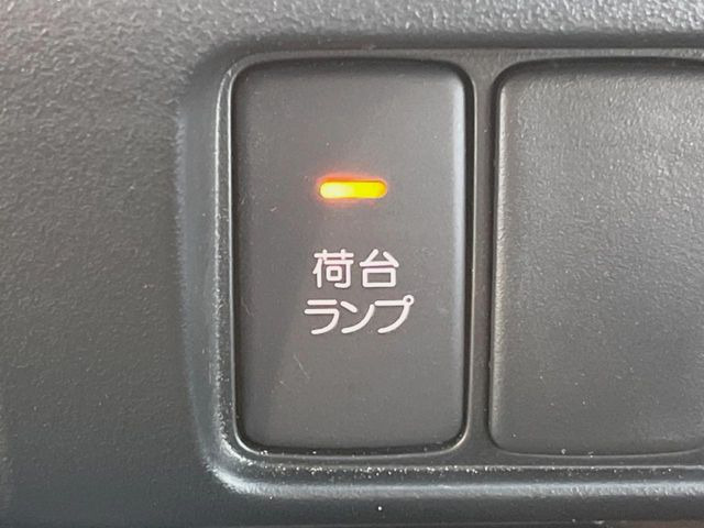 �y�ב䃉���v�z�Â��ꏊ���̍�Ƃł��A���C�g�����Ă���̂Ŏ��E�ǍD����S���ĉו��̏悹�~�낵���\�ł���