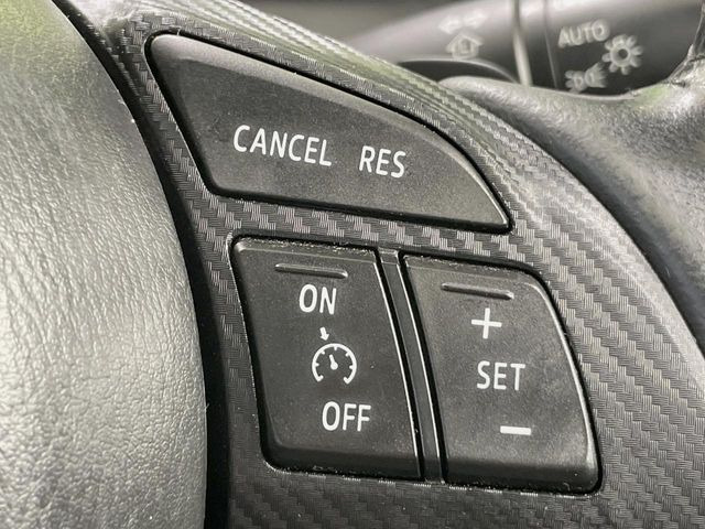 �y�N���[�Y�R���g���[���z�������H�����N���N���s�B�A�N�Z���𗣂��Ă���葬�x�ő��s���ł��A�������^�]���̕��S���y��!�����E�������ȒP�ȃX�C�b�`����Œ����ł��܂��B