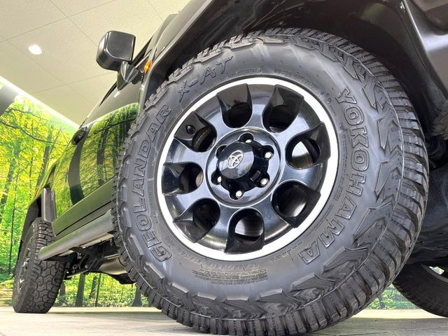 �y����16�C���`�A���~�z�C�[���z�O�ςɃ}�b�`���������A���~�z�C�[���𑕒����Ă���܂��B�e��ЊO�A���~�z�C�[����A�X�^�b�h���X�^�C�����戵�����Ă���܂��B���񂲑��k����������