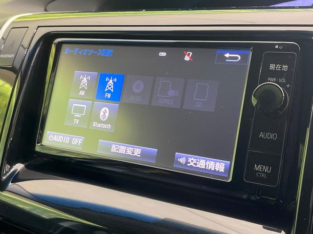 �y�����i�r�z�l�C�̏����i�r�𑕔����Ă���܂��B�i�r�̎g���₷���͂������A�I�[�f�B�I�@�\���[��!�L�����v�◷�s�͂������A�ʋ΂┃�����ȂǕ��i�̃h���C�u���y�����Ȃ�͂���