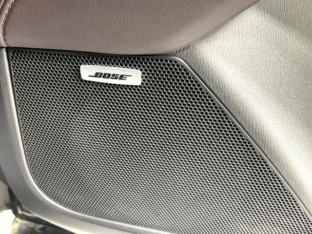 �yBOSE�T�E���h�V�X�e���t�������i�r�z�[���̃i�r�@�\�͂������A���x�ȃ`���[�j���O�\�͂����ڂ���Ă���A�������ȉ��y�����y���݂��������܂���