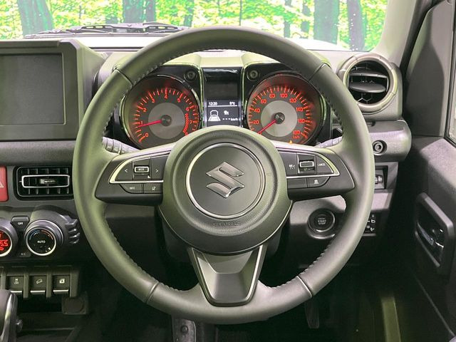 �y�����v�����X�e�A�����O�z�㎿�Ȋv���g�p���邱�ƂŁA��ɂ����������݂ƂĂ��^�]���₷���n���h���ł���