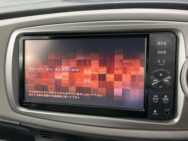 �y�����i�r�z�l�C�̏����i�r�𑕔����Ă���܂��B�i�r�̎g���₷���͂������A�I�[�f�B�I�@�\���[��!�L�����v�◷�s�͂������A�ʋ΂┃�����ȂǕ��i�̃h���C�u���y�����Ȃ�͂���