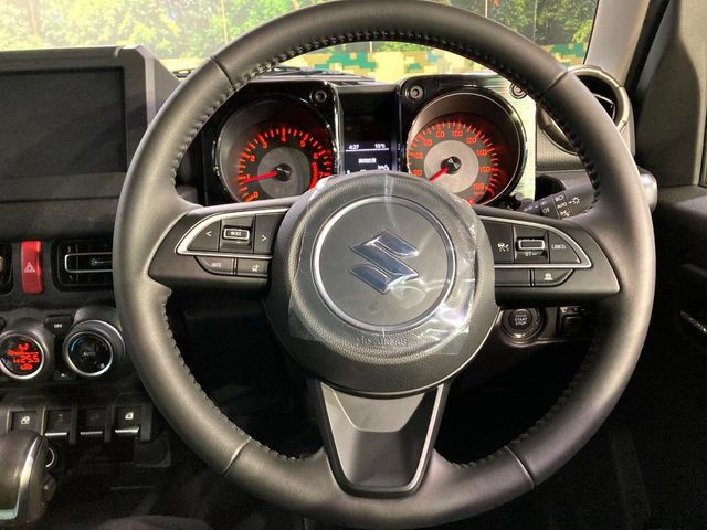 �y�X�e�A�����O�X�C�b�`�z�^�]���A�O������ڐ������炷���ƂȂ��A�I�[�f�B�I���̑��삪�\�ȕ֗��@�\!���S&���K�ȃh���C�u�����o���Ă���܂���