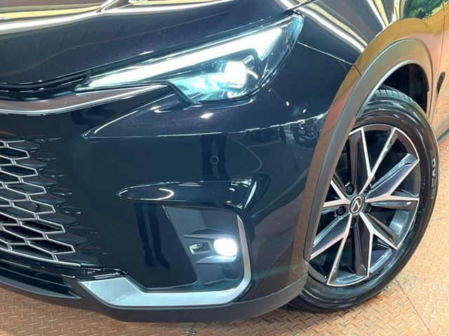 �yLED�w�b�h���C�g�z���V����ԑ��s�����ǍD�Ȏ��E���m�ۂ����S���ĉ^�]�ł��鍂�P�xLED�w�b�h���C�g�𑕔�!�_�����x�������A����d�͂��}�����Ă��܂��B