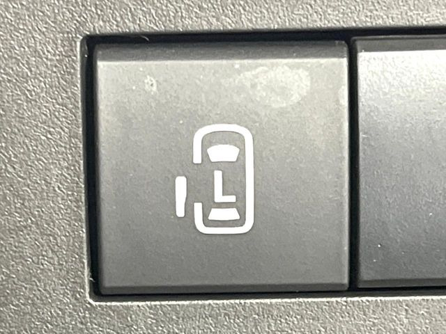 �y�p���[�X���C�h�h�A�z�X�}�[�g�L�[��^�]�Ȃ̃X�C�b�`�ŃX���C�h�h�A�̊J���\���d��������͂����ăh�A���J����K�v�������A���������q�l�ł��A�d���ו��������Ă��鎞�����N�ɊJ���߂ł��܂���