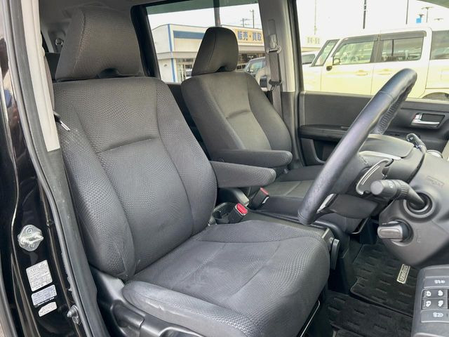 �^�]�Ȃ܂��ɂ͏\���ȃX�y�[�X������A�啿�ȕ��ł��������^�]���Ă�����������ł��B