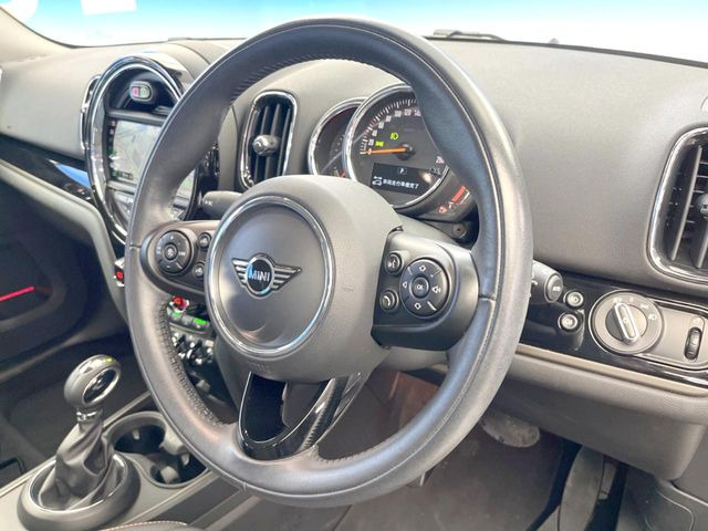 ���n���h�����̃X�������Ȃ��A���ꂢ�ȏ�Ԃ��ێ����Ă���܂��B�e�X�C�b�`���̓�����m�F�ς݂ł��B