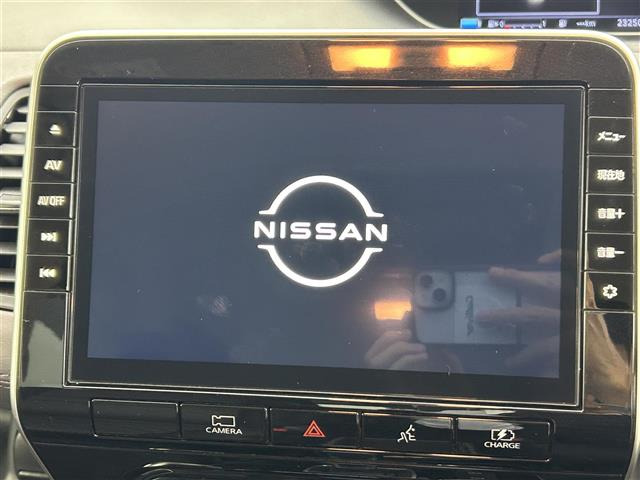 セレナ1.2 e-POWER ハイウェイスターV