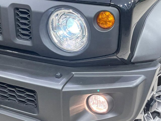 �yLED�w�b�h���C�g�z���V����ԑ��s�����ǍD�Ȏ��E���m�ۂ����S���ĉ^�]�ł��鍂�P�xLED�w�b�h���C�g�𑕔�!�_�����x�������A����d�͂��}�����Ă��܂��B